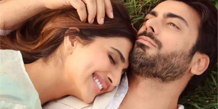 Vani Kapoor :  वाणी कपूर ने हटाए इंस्टाग्राम से फिल्म ‘अबीर गुलाल’ के पोस्ट… फैंस देखकर रह गए हैरान