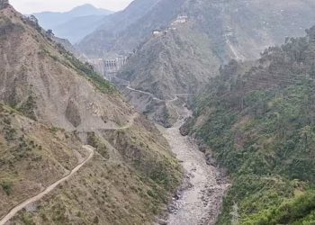 Chenab River Dam Closed: बूंद-बूंद के लिए तरसा पाक! सिंधू के बाद भारत ने रोका चिनाब का पानी