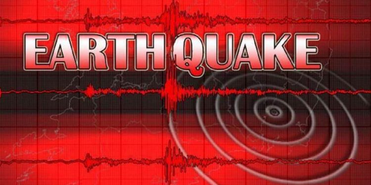 Pakistan Earthquake : भूकंप से थर्राया पाकिस्तान…चीखते-पुकारते घरों से बाहर आए लोग !