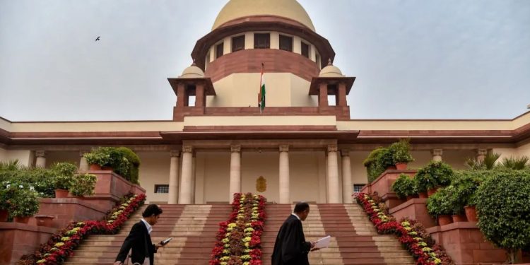 Supreme Court : सार्वजनिक हुआ SC के जजों की संपत्ति का ब्यौरा….जानें सबसे अमीर जज के पास कितनी संपत्ती?  