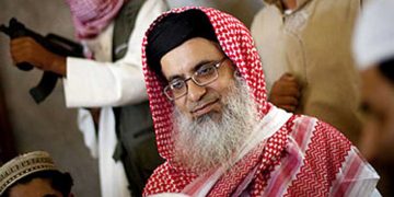 Islamabad Lal Masjid Imam : लाल मस्जिद के इमाम ने पाक आर्मी के उड़ाए होश, कहा “हिंदुस्तान में नहीं…पाकिस्तान में जुल्म”