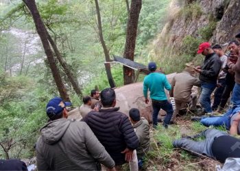 Uttarkashi Helicopter Crash : उत्तराखंड के उत्तरकाशी में बड़ा हादसा, हेलीकॉप्टर क्रैश में 4 लोगों की हुई मौत