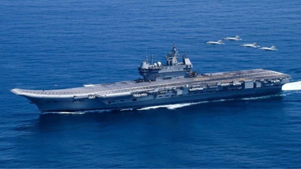 Pakistan India Attack : पाकिस्तान के आसमान से लेकर समंदर से बरपा कहर! भारत ने कराची बंदरगाह को किया तबाह