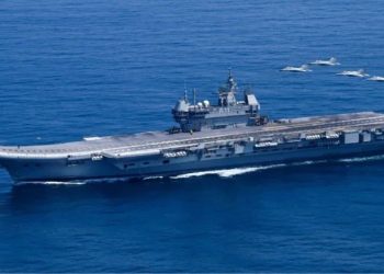 Pakistan India Attack : पाकिस्तान के आसमान से लेकर समंदर से बरपा कहर! भारत ने कराची बंदरगाह को किया तबाह