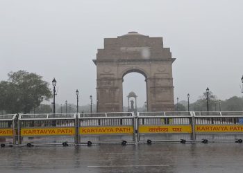 India Pakistan War: दिल्ली समेत भारत के कई शहरों में रेड अलर्ट जारी… भारत-पाक तनाव के बीच दिए गए निर्देश