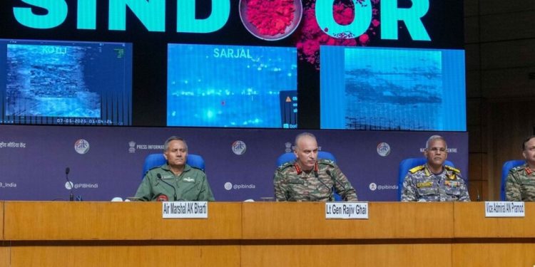 India-Pakistan Ceasefire : “पाकिस्तानी सेना आतंकवादियों के साथ…” भारतीय सेना ने पाकिस्तान को दिया करारा जवाब