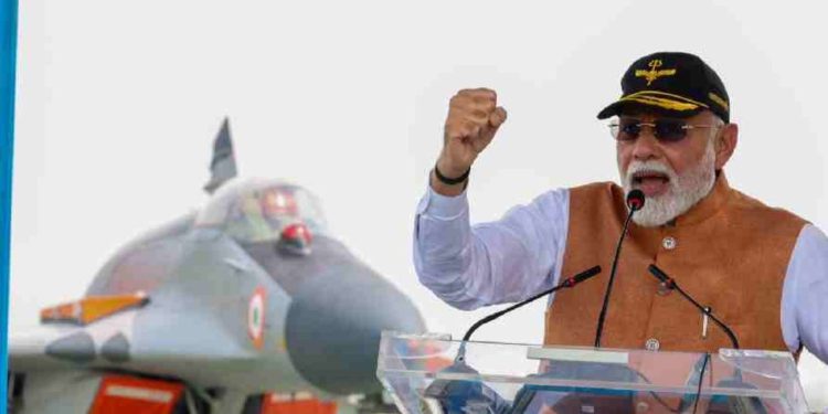 PM Modi : ‘भारत माता की जय’ आदमपुर एयर बेस से PM मोदी की हुंकार, पाकिस्तान में मचा हाहाकार!