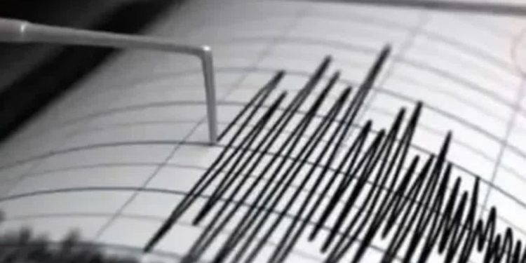 Tajikistan Earthquake: भूकंप के तेज झटके से कांपा ताजिकिस्तान, दहशत में आए लोग…घरों से निकलकर भागे  