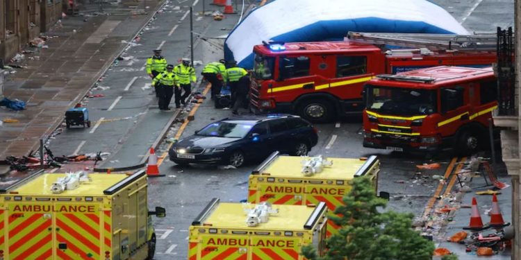 Liverpool Car Accident: जीत के जश्न में छाया मातम…लिवरपूल में खिलाड़ियों की विक्ट्री परेड में अचानक घुसी कार ने भीड़ को रौंदा