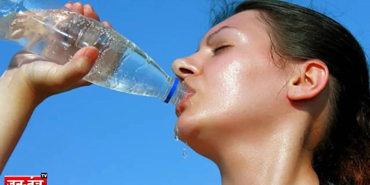 Summer Care Tips: गर्मियों में कैसे रखे शरीर को ठंडा और कूल, आपनाएं ये कुछ घरेलू उपाय