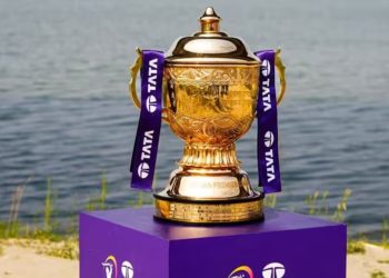 IPL 2025 Playoff Scenario: प्लेऑफ में इन 4 टीमों के बीच होगी जंग, किसके हाथ लगेगी IPL 2025 की ट्रॉफी