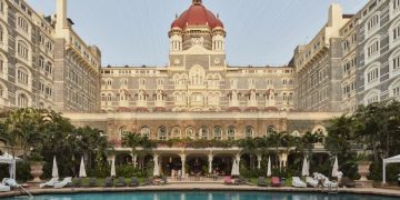 Mumbai Airport Bomb Threat: अफजल गुरु का ‘बदला’…फिर कांप उठेगा मुंबई, एयरपोर्ट और ताज होटल को बम से उड़ाने की मिली धमकी