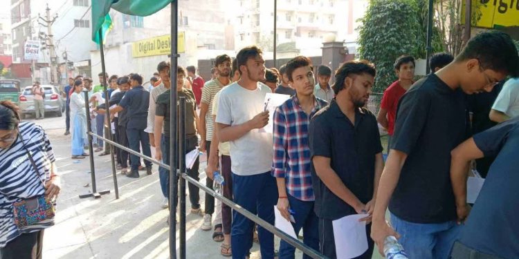 JEE Advanced 2025 : जेईई एडवांस्ड परीक्षा आज, पहली पारी की परीक्षा हुई शुरू