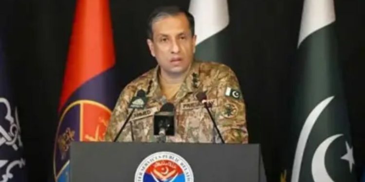 India-Pakistan Ceasefire: पाकिस्तानी जनरल ने एक बार फिर उगला जहर, कहा- ‘नहीं झुकेगा PAK…”