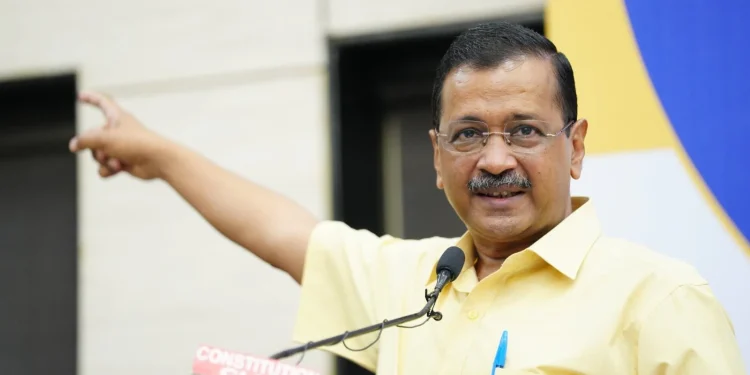 Delhi Rape Case : 9 साल की बच्ची संग रेप और हत्या मामले पर भड़के केजरीवाल, सुरक्षा व्यवस्था पर अमित शाह से किए सवाल