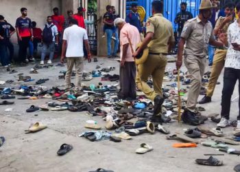 Bangalore Stampede: मातम में बदला आरसीबी की जीत का जश्न…भगदड़ में गई 11 लोगों की जान