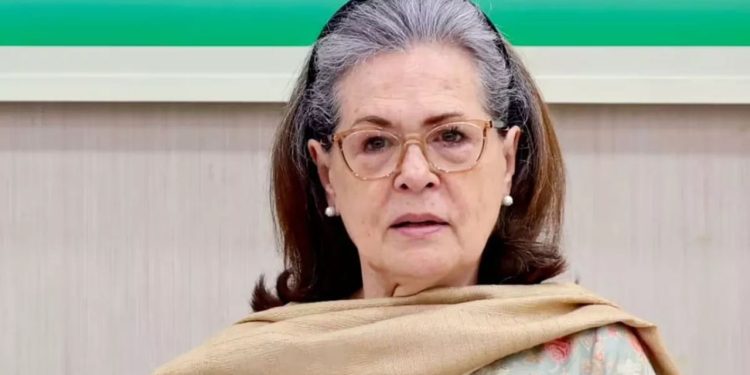 Sonia Gandhi : सोनिया गांधी की तबीयत अचानक बिगड़ी, छुट्टियां मनाने आई थीं शिमला