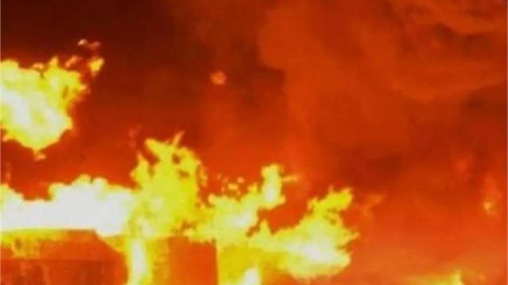 Nagpur : नागपुर के महाल इलाके की इमारत में लगी आग, 2 लोगों की मौत