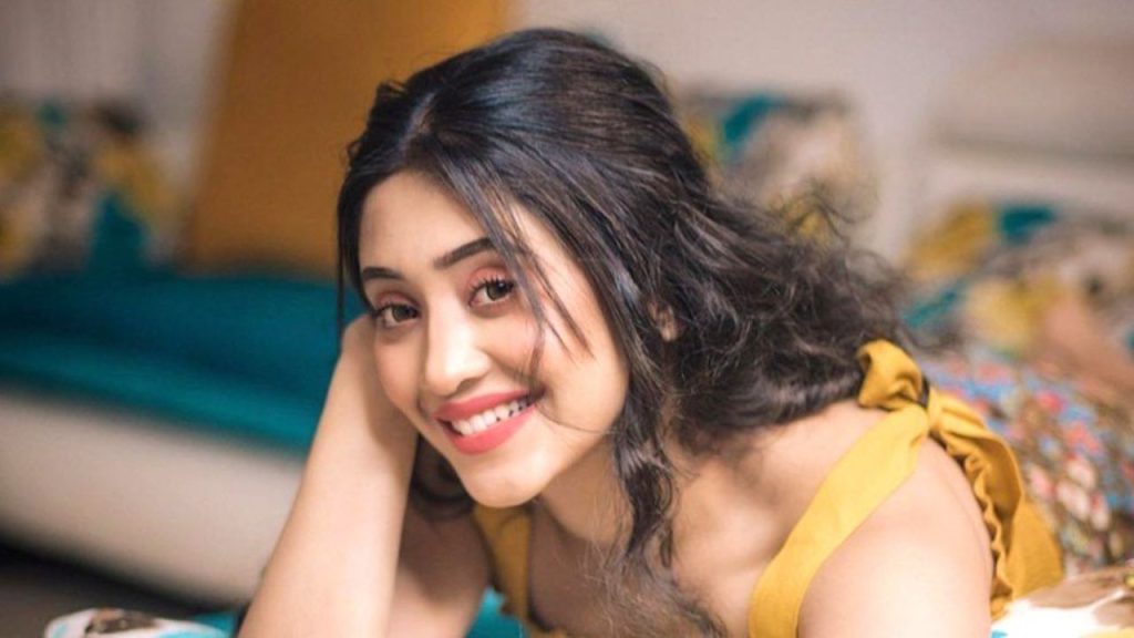 Shivangi Joshi : हिना खान की बेटी ने इंडस्ट्री के काले राज से उठाया पर्दा, डिजाइनर ने किया कपड़े देने से मना…झेलना पड़ा भेदभाव 