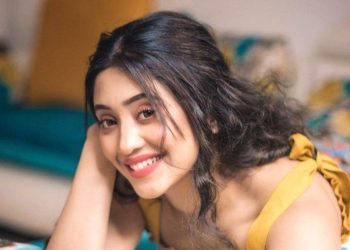 Shivangi Joshi : हिना खान की बेटी ने इंडस्ट्री के काले राज से उठाया पर्दा, डिजाइनर ने किया कपड़े देने से मना…झेलना पड़ा भेदभाव 