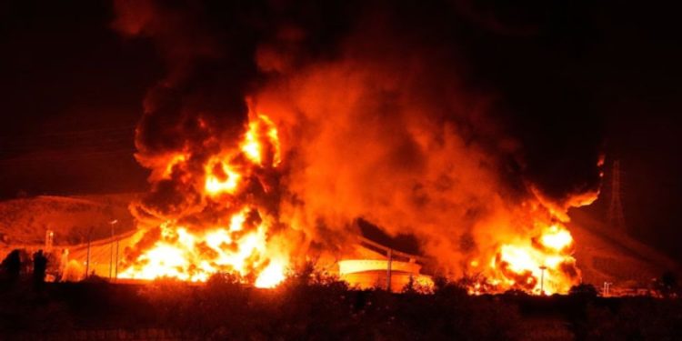 Israel Iran Conflict : ईरान ने दी इजरायल को कड़ी चेतावनी,  तेल अवीव खाली करने के आदेश जारी