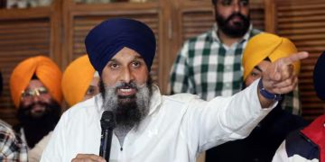 Bikram Singh Majithia : छापेमारी के बाद गिरफ्तार हुए अकाली दल के नेता, सलाखों के पीछे होंगे बिक्रम सिंह मजीठिया!