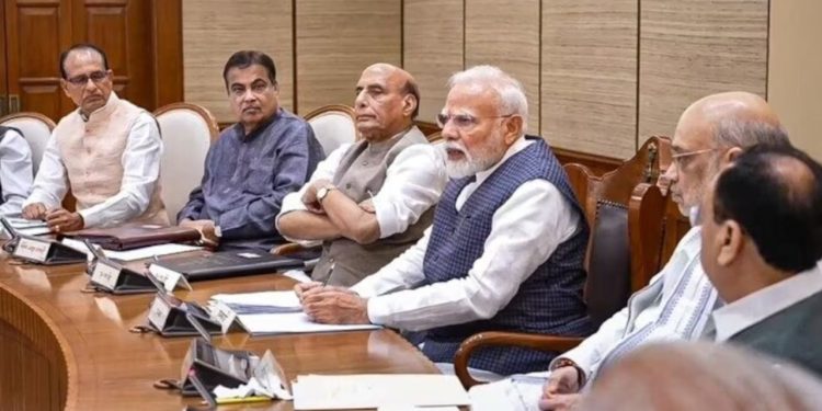 Cabinet Emergency Proposal : कैबिनेट में आपातकाल के 50 साल पर प्रस्ताव पास, जानिए क्या है खास !