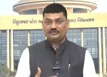 Umesh Makwana : गुजरात में AAP की जीत का जश्न अधूरा, इस विधायक के इस्तीफे ने बढ़ाई टेंशन!