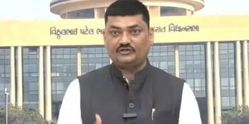 Umesh Makwana : गुजरात में AAP की जीत का जश्न अधूरा, इस विधायक के इस्तीफे ने बढ़ाई टेंशन!