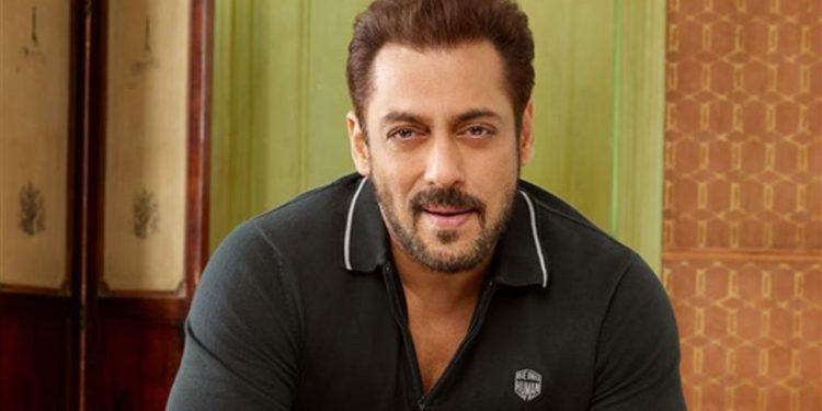 Salman Khan : क्रिकेट लीग में ‘भाईजान’ का धमाकेदार एंट्री! शाहरुख खान की तरह सलमान ने भी खरीदी क्रिकेट टीम