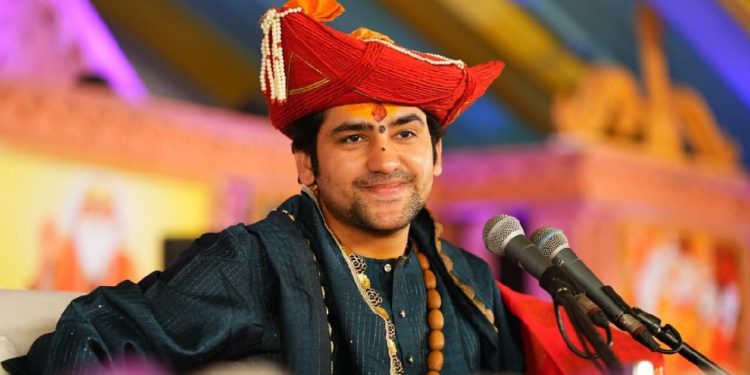 Bageshwar Dham Sarkar: इटावा कथावाचक विवाद पर भड़के धीरेंद्र शास्त्री, बोले – ‘भारत कैसे बनेगा हिंदू राष्ट्र?’