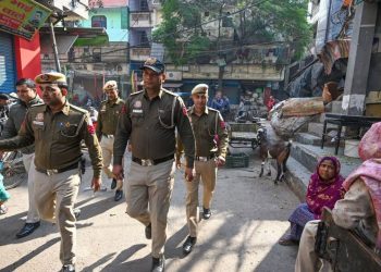 Delhi: राजधानी से घरे गए 18 अवैध बांग्लादेशी….गिरफ्तार लोगों में 5 ट्रांसजेंडर भी शामिल