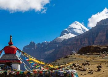 Kailash Mansarovar Yatra: बाबा भोलेनाथ के भक्तों के लिए खुशखबरी…पांच साल के बाद फिर से शुरू हुई कैलाश मानसरोवर यात्रा
