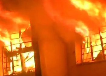 Amritsar Fire: अमृतसर की फैक्ट्री में आग का कहर…हादसे में 2 की मौत, एक की हालत गंभीर