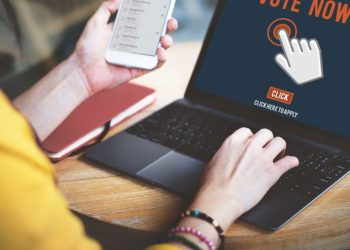 Bihar: बिहार बनेगा मोबाइल से वोटिंग कराने वाला देश का पहला राज्य, घर बैठे डाल सकेंगे वोट; जानें रजिस्ट्रेशन का तरीका