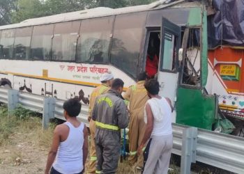 Janrath Bus Accident: बाराबंकी में हुआ भीषण सड़क हादसा, 14 लोग घायल…9 की हालत गंभीर