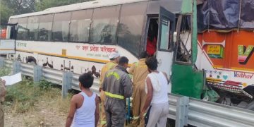 Janrath Bus Accident: बाराबंकी में हुआ भीषण सड़क हादसा, 14 लोग घायल…9 की हालत गंभीर