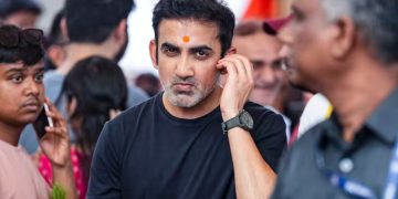 Gautam Gambhir : गौतम गंभीर की मां को आया हार्ट अटैक, इंग्लैंड दौरे को बीच में छोड़ लौटे भारत