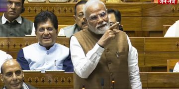 भरे सदन में पीएम मोदी ने पाकिस्तान की खोल दी पोल, कांग्रेस पर भी जमकर हमला बोला