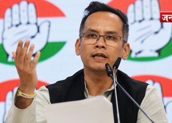 EC की प्रेस कॉन्फ्रेंस पर विपक्ष का जवाब, कहा-'निष्पक्षता खो चुकी, CEC छोड़ें राजनीतिक आकाओं का साथ'