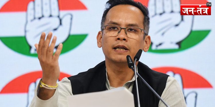 EC की प्रेस कॉन्फ्रेंस पर विपक्ष का जवाब, कहा-'निष्पक्षता खो चुकी, CEC छोड़ें राजनीतिक आकाओं का साथ'