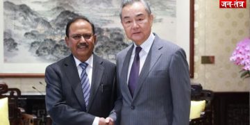 राष्ट्रीय सुरक्षा सलाहकार अजीत डोभाल से चीन के विदेश मंत्री वांग यी ने की मुलाकात