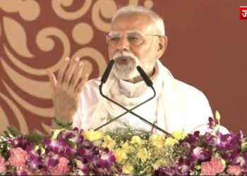 “कांग्रेस और सपा आतंकियों की हालत देखकर रोते हैं…”, काशी की धरती से पीएम मोदी ने विपक्ष पर हमला बोला