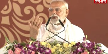 “कांग्रेस और सपा आतंकियों की हालत देखकर रोते हैं…”, काशी की धरती से पीएम मोदी ने विपक्ष पर हमला बोला