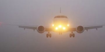 घने कोहरे से हवाई यातायात प्रभावित, दिल्ली एयरपोर्ट पर 10 उड़ानें रद्द !