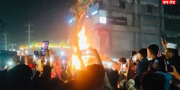 बांग्लादेश में हिंदू युवक की नृशंस हत्या: भीड़ ने पीट-पीटकर मारा, शव को पेड़ से बांधकर जलाया