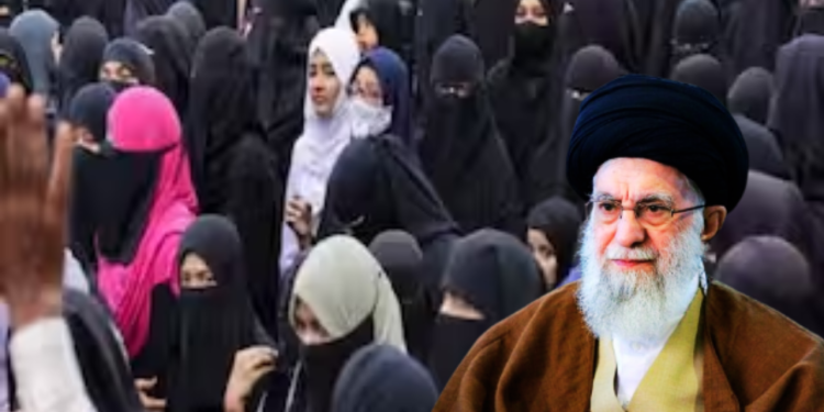 ईरान की महिलाएं गांधी की राह पर: हिजाब उतारकर खामेनेई को दे रही हैं शांतिपूर्ण चुनौती!