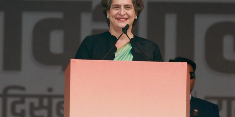 असम का सियासी रण: प्रियंका गांधी के हाथों में कांग्रेस की कमान, क्या सत्ता में वापसी कर पाएगी पार्टी?