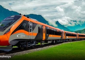 देश को मिला पहला बंदे भारत स्लीपर ट्रेन