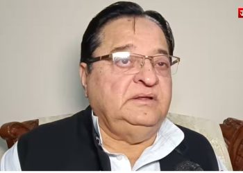 सपा नेता का सनसनीखेज दावा: पोर्न और शराब से हो रहे रेप